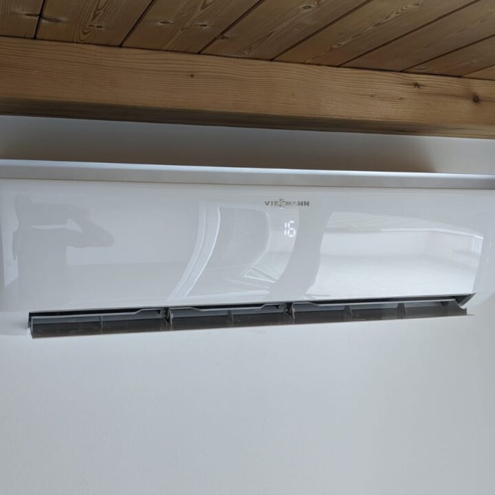 Moderne Klimaanlage von Prackwieser Südtirol Heizungstechnik für effiziente Raumkühlung